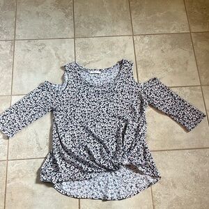 Women’s top. Cold shoulder, size medium.